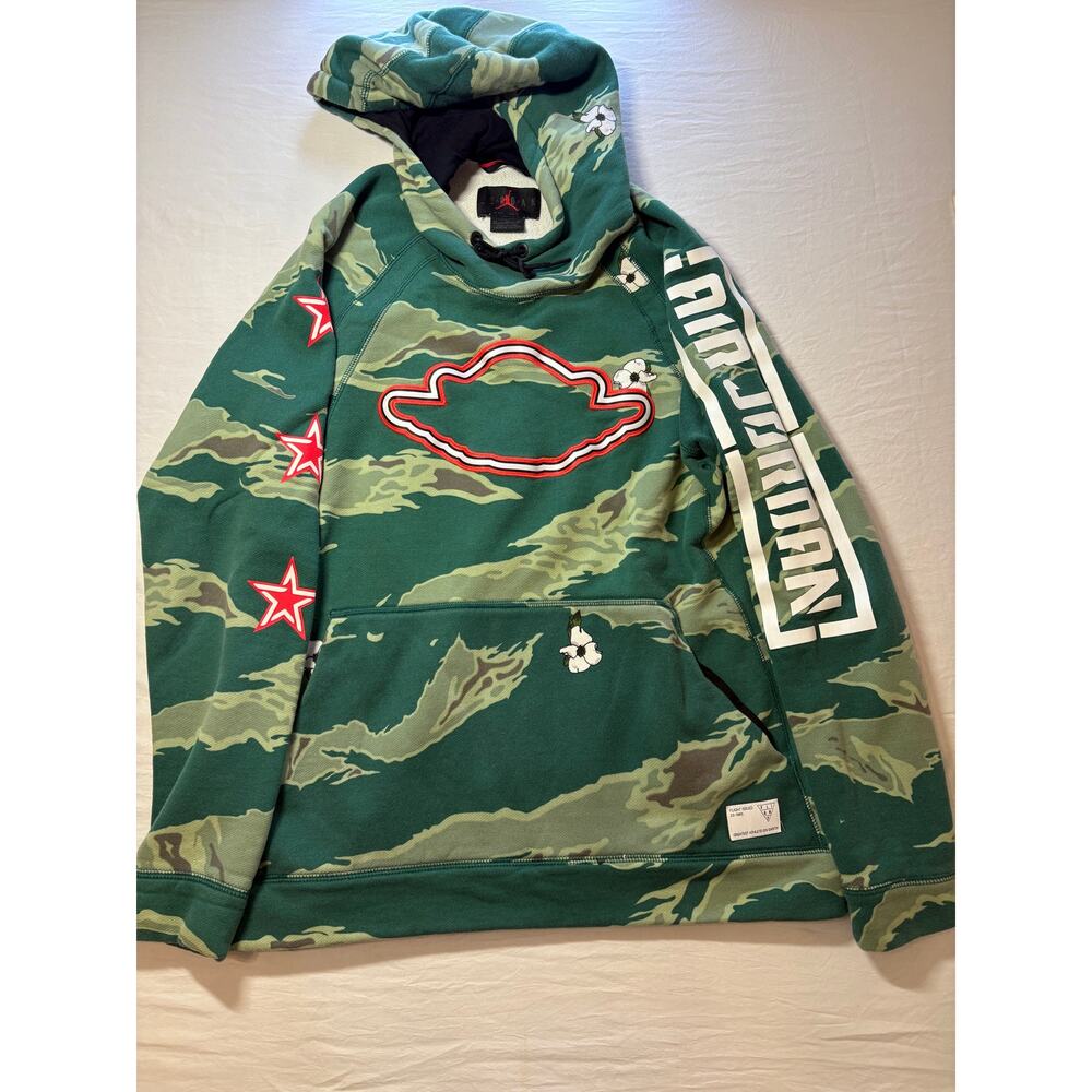 Jordan Men’s Camouflage Cotton Blend Hoodie XL